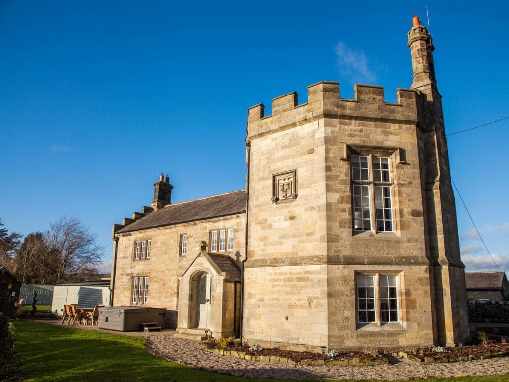 Whittle Dean Reservoir house. A lovely stone build house with turret and hot tub